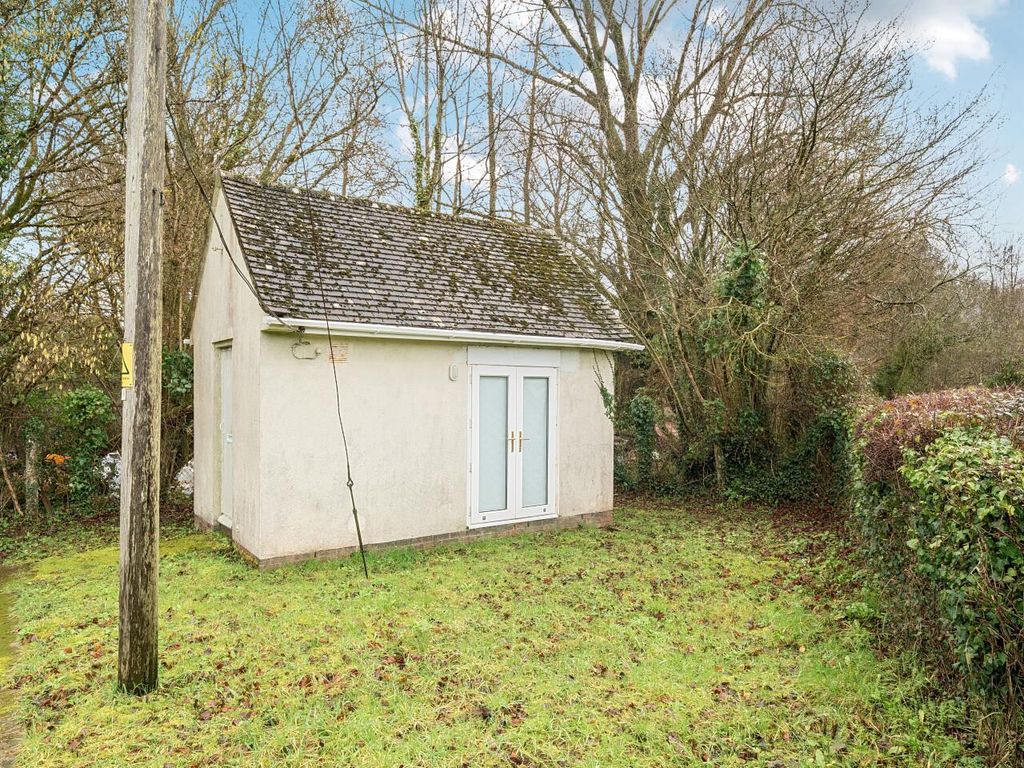 Property photo 1 of 10 1404988-6-6978F2ce83417-Arw-1.Jpg