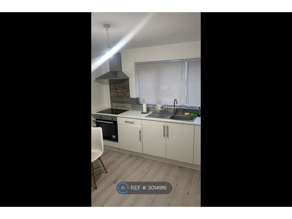 Property photo 2 of 3