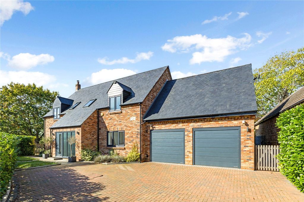 Property photo 1 of 27 Front