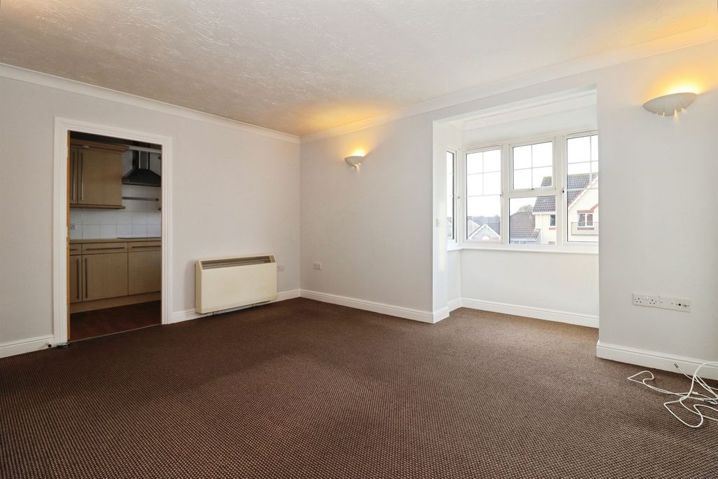 Property photo 3 of 16