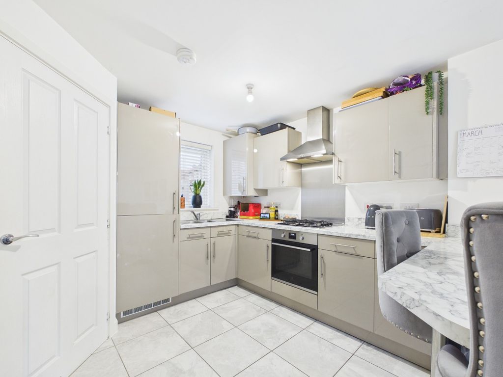 Property photo 2 of 14 4881655