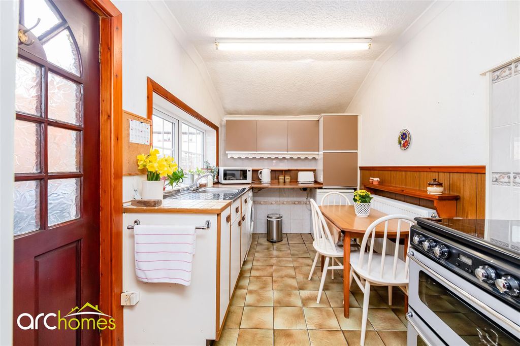 Property photo 3 of 21 Wigan-6.Jpg