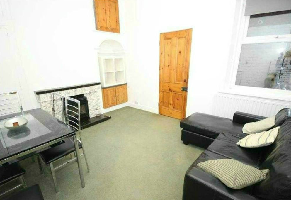 Property photo 2 of 6
