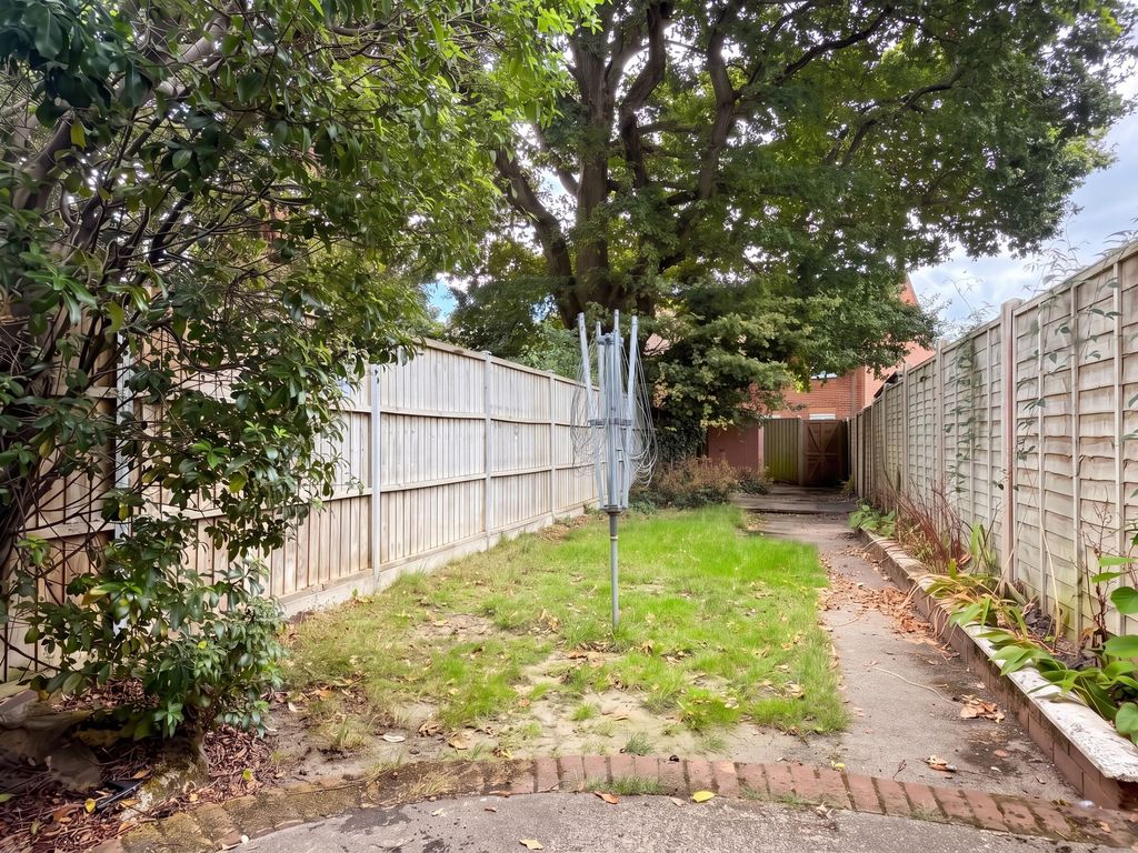 Property photo 2 of 11