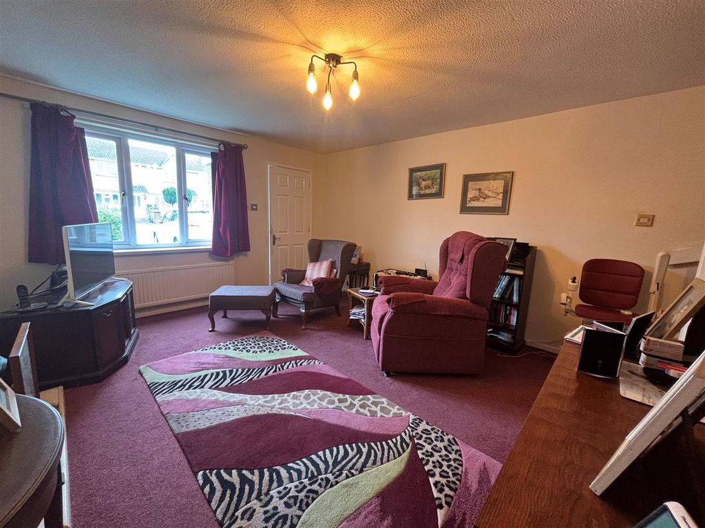 Property photo 3 of 11 3.Jpg