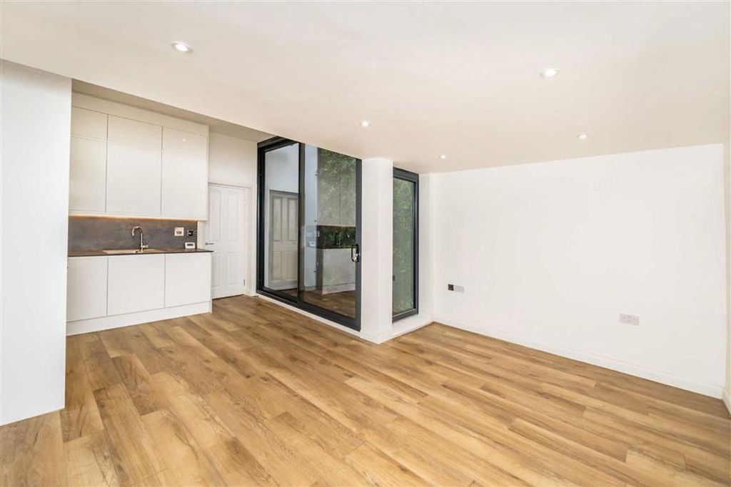 Property photo 3 of 5