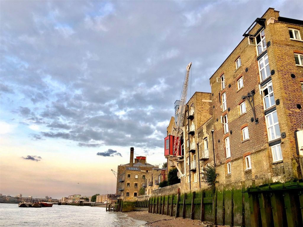 Property photo 3 of 27 Picture No. 24