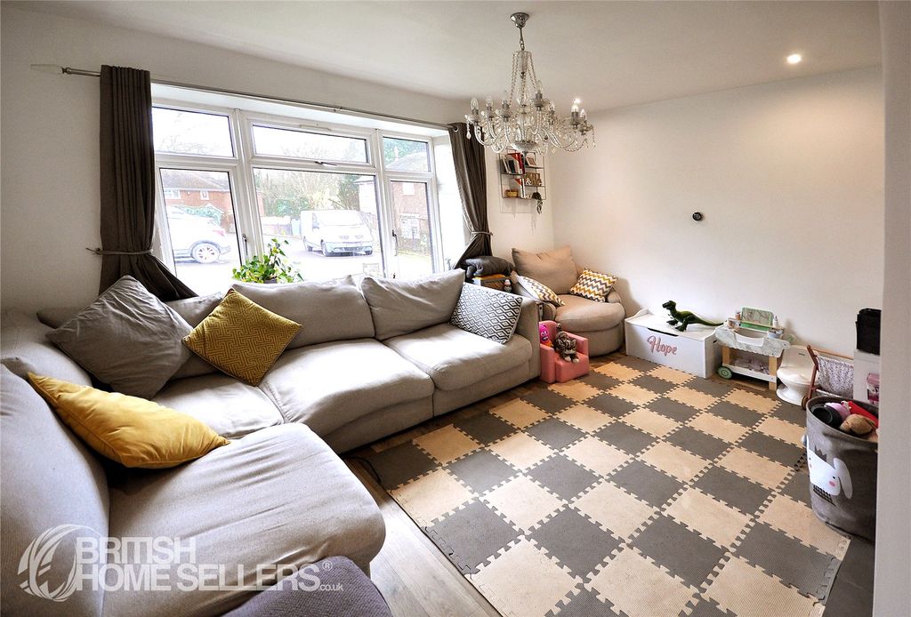 Property photo 3 of 23 Picture No. 13