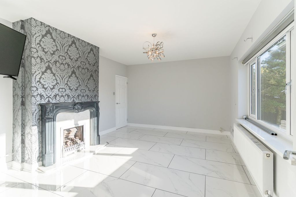 Property photo 3 of 24