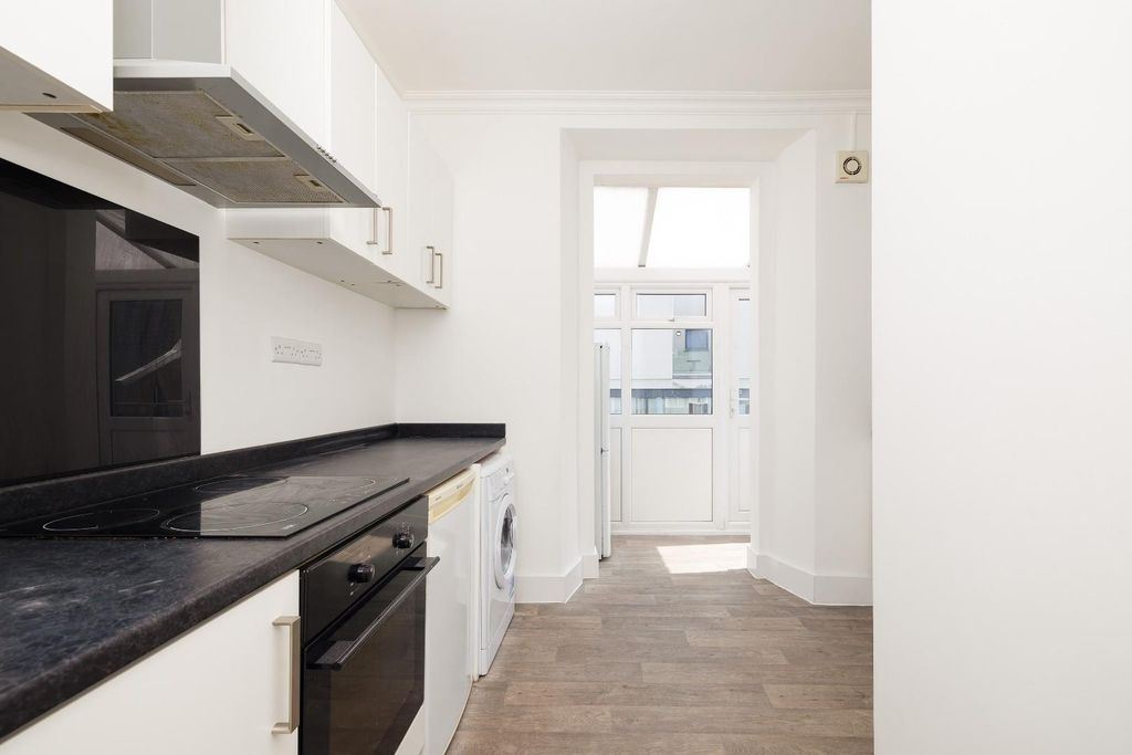 Property photo 3 of 22 014A5162.Jpg