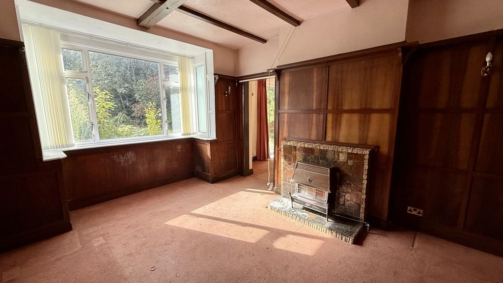 Property photo 3 of 10 Gallery