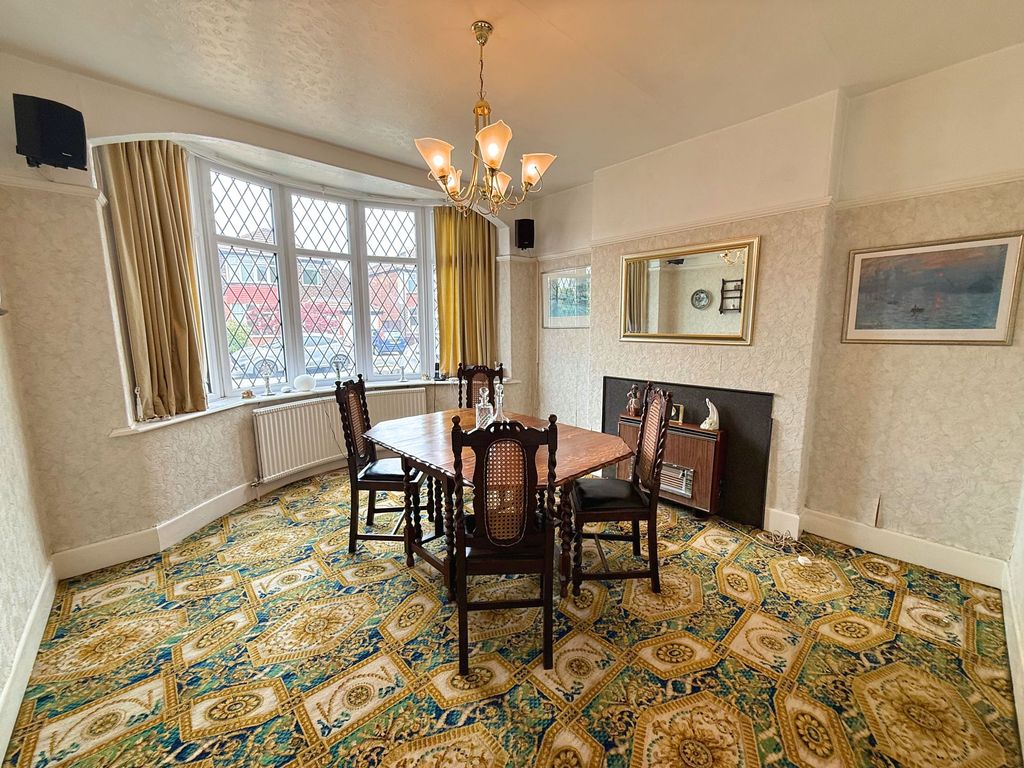 Property photo 2 of 23