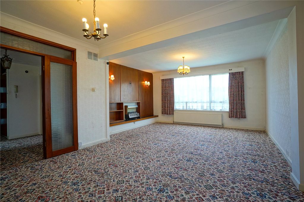 Property photo 3 of 11 Picture No. 06