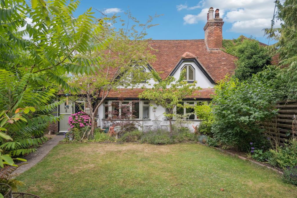 Property photo 1 of 42