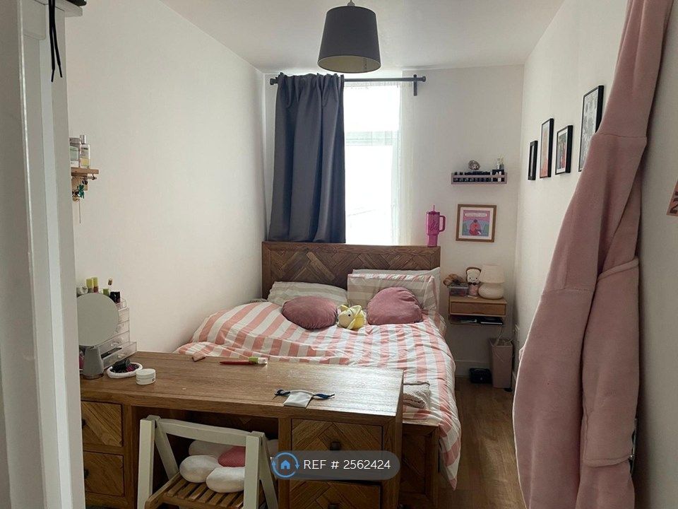 Property photo 2 of 5