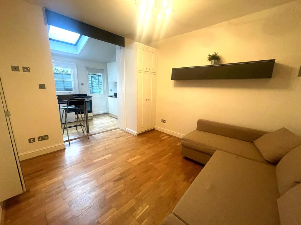 Property photo 1 of 5 Living Room