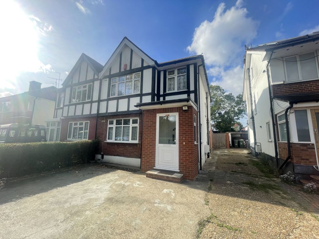 Property photo 1 of 14 4 Bedroom Semi Detached House