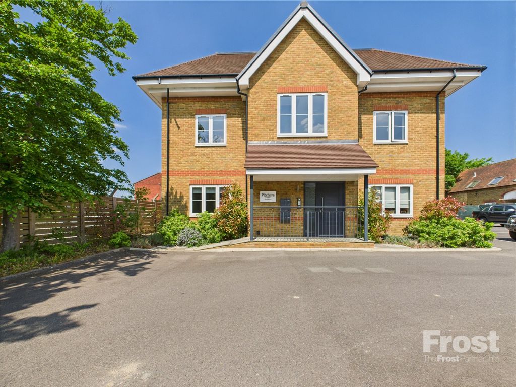 Property photo 1 of 16 Picture No. 11