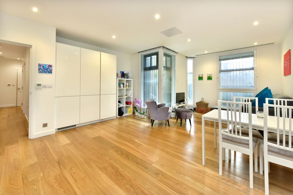 Property photo 1 of 5 Photo 01