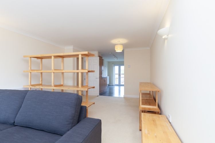 Property photo 3 of 8 221812