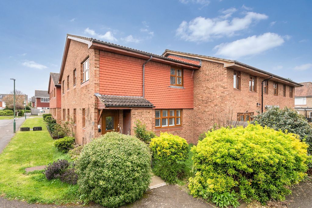 Property photo 1 of 12