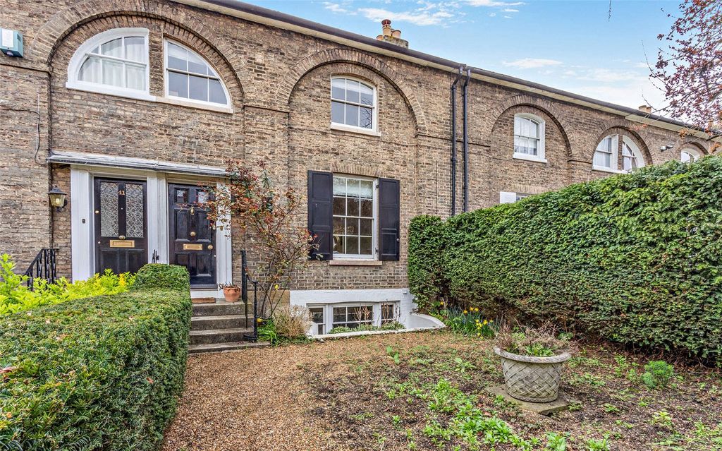 Property photo 1 of 25 Front