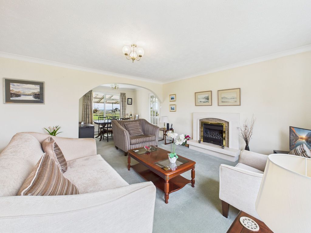 Property photo 2 of 29 Lounge/Dining Room