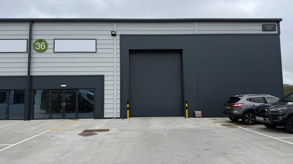 Property photo 1 of 7 Photo 8