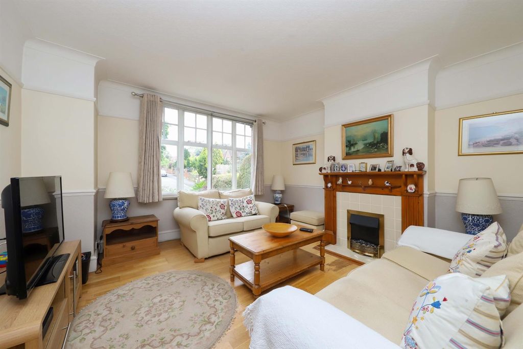 Property photo 2 of 12