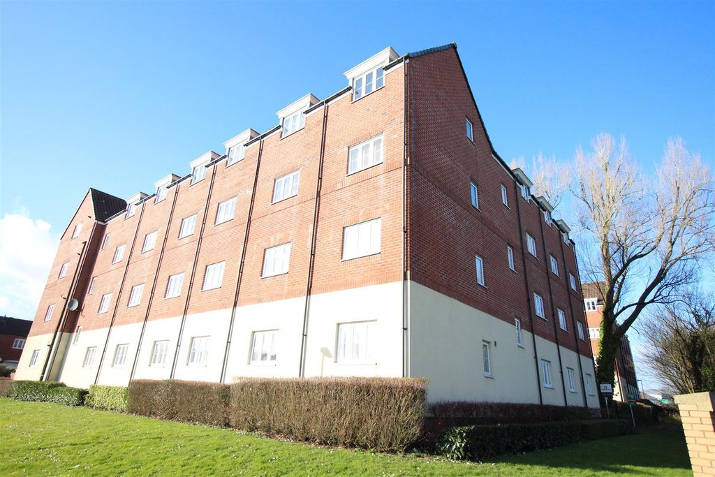 Property photo 1 of 5 F6Poaaq1A0Uvuoiv7Okwsg.Jpg