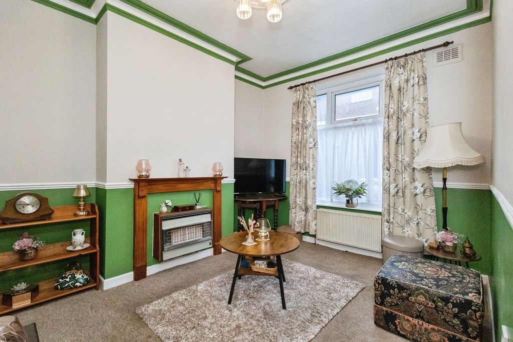 Property photo 3 of 19 Pbox-Img.Jpg