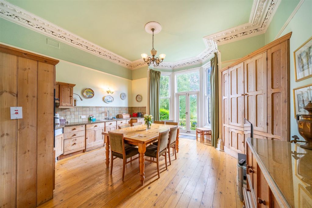 Additional image 5 of 2 bed flat for saleCavendish Road East, The Park NG7