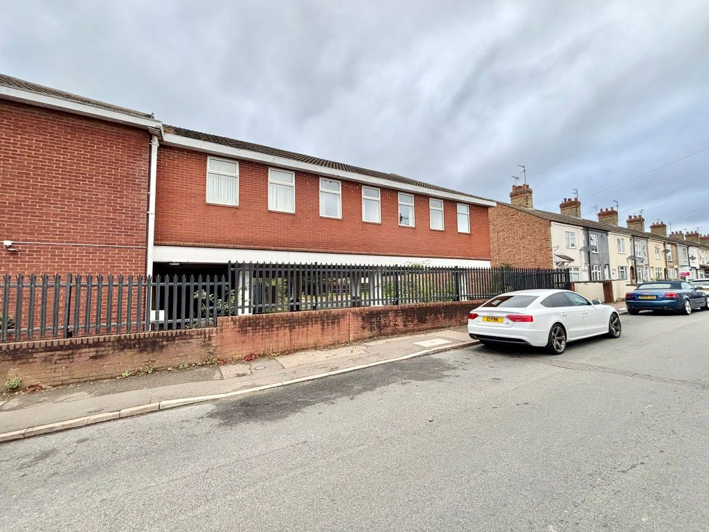 Property photo 3 of 47