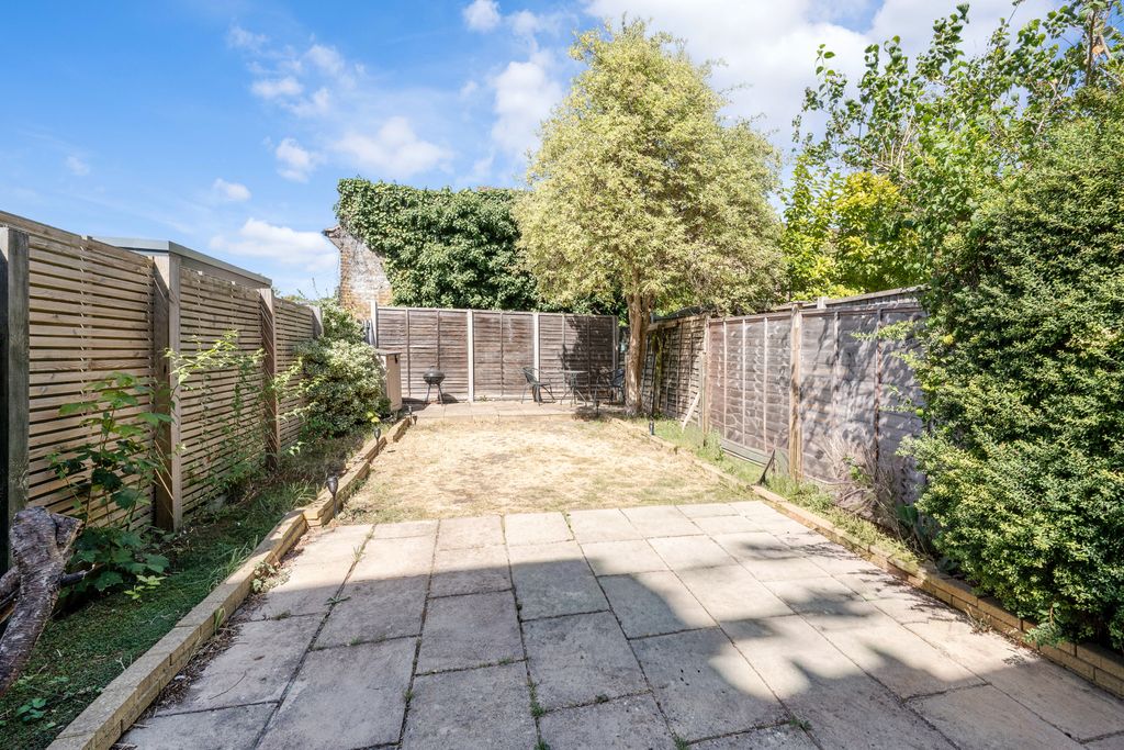 Property photo 2 of 15 Picture No. 06