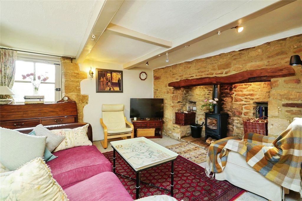 Property photo 2 of 21 Picture No. 10