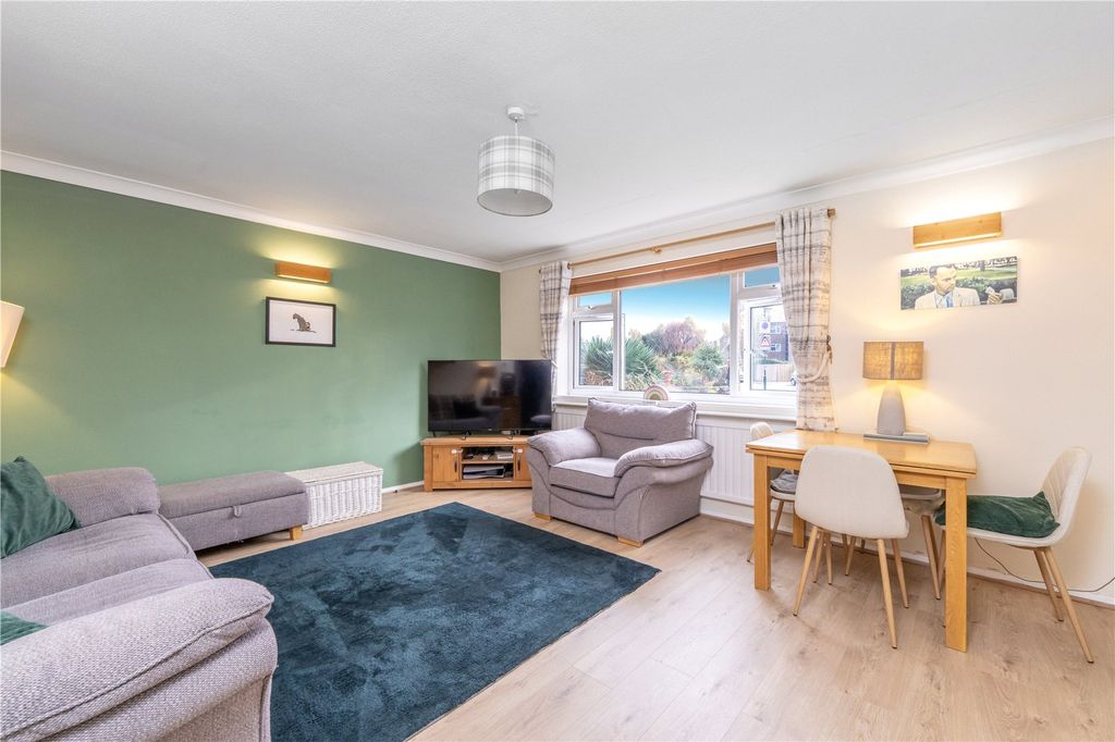 Property photo 2 of 7 Picture No. 20