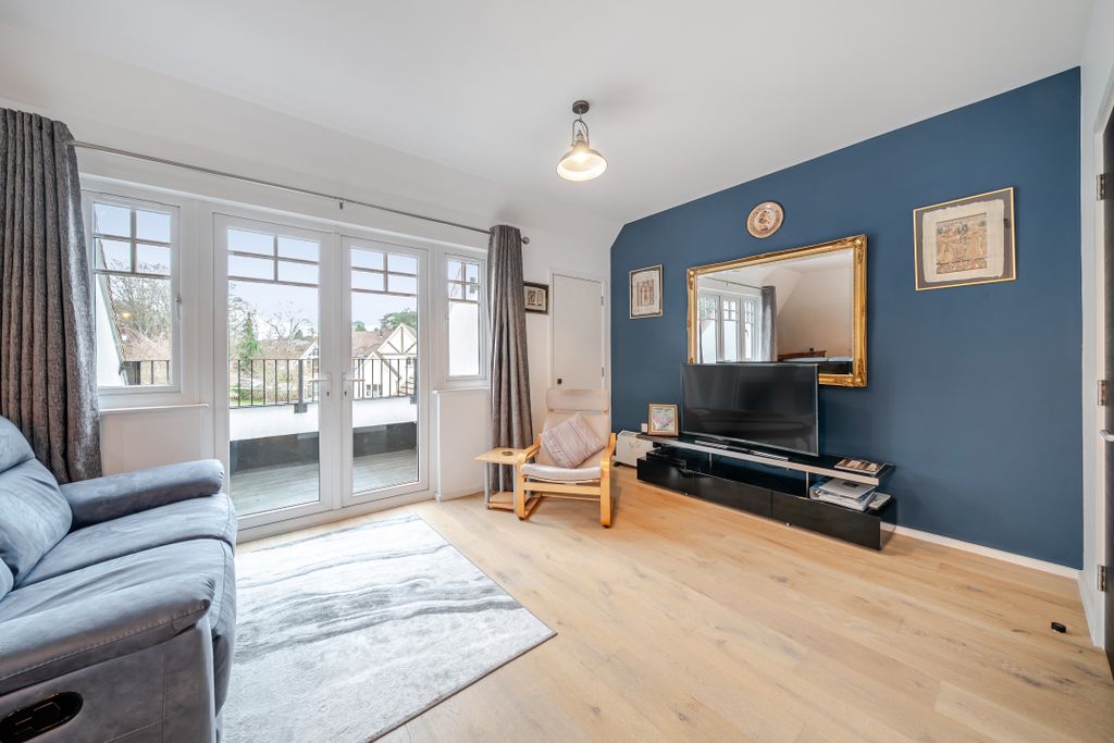 Property photo 3 of 15