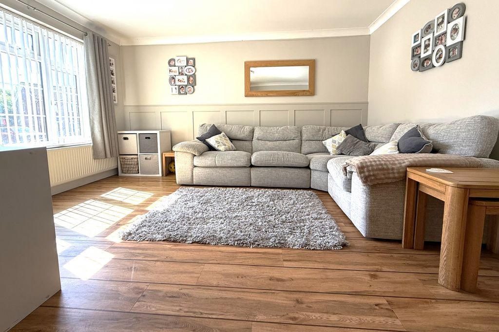 Property photo 3 of 15 Gallery