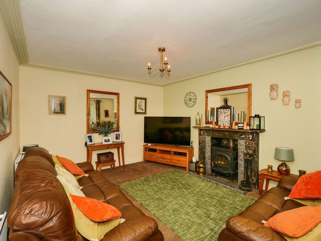 Property photo 3 of 54
