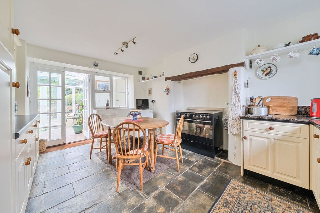 Property photo 3 of 21