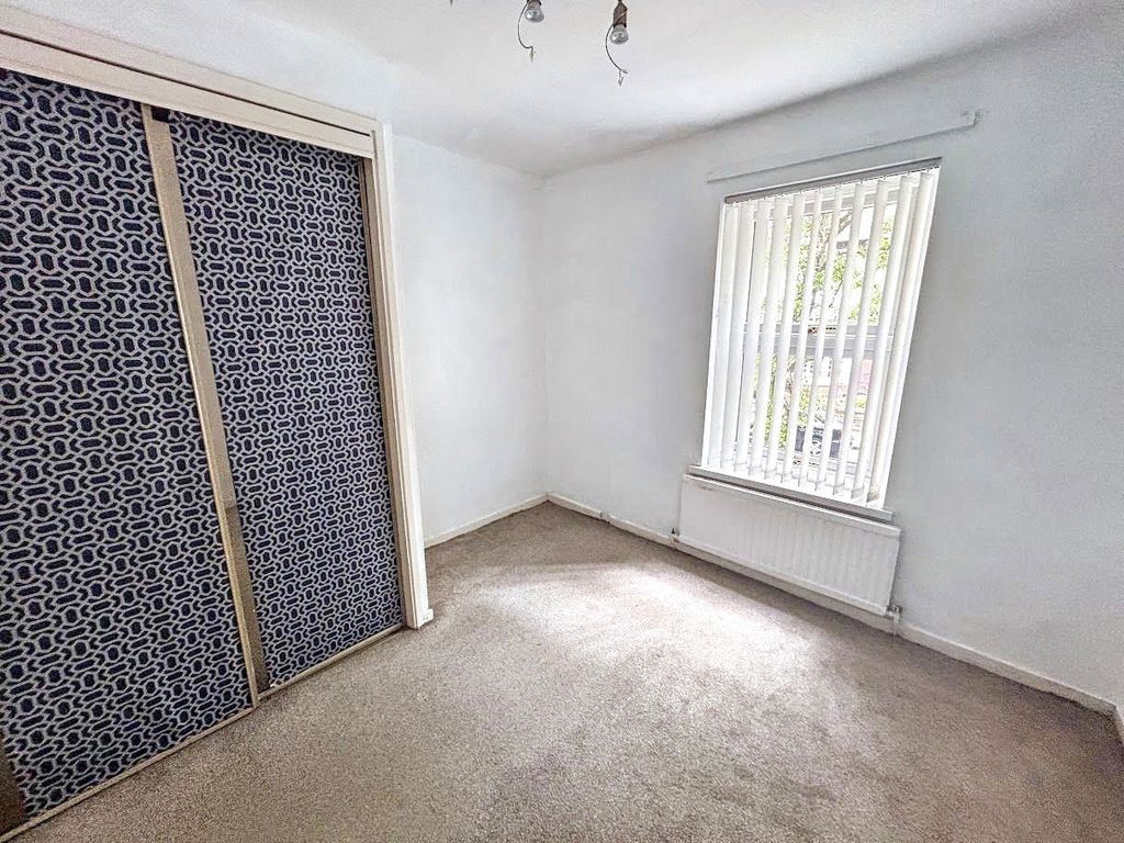 Property photo 3 of 5