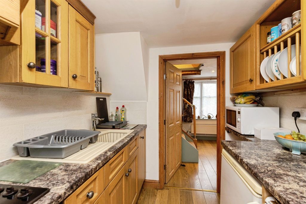 Property photo 3 of 17