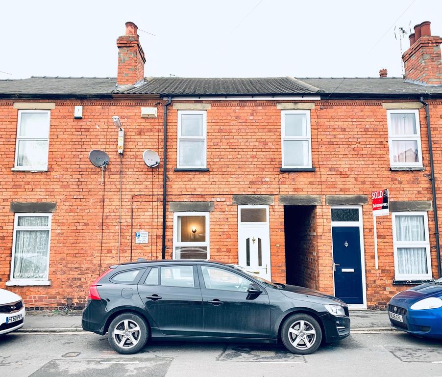 Property photo 3 of 16 Front