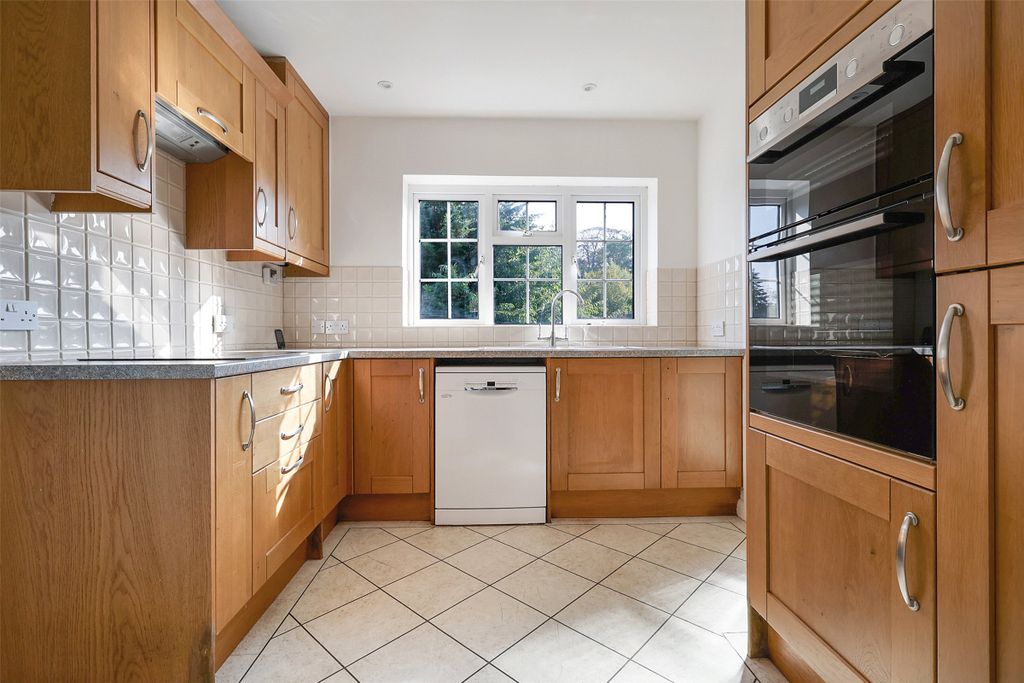 Property photo 2 of 15 Picture No. 06