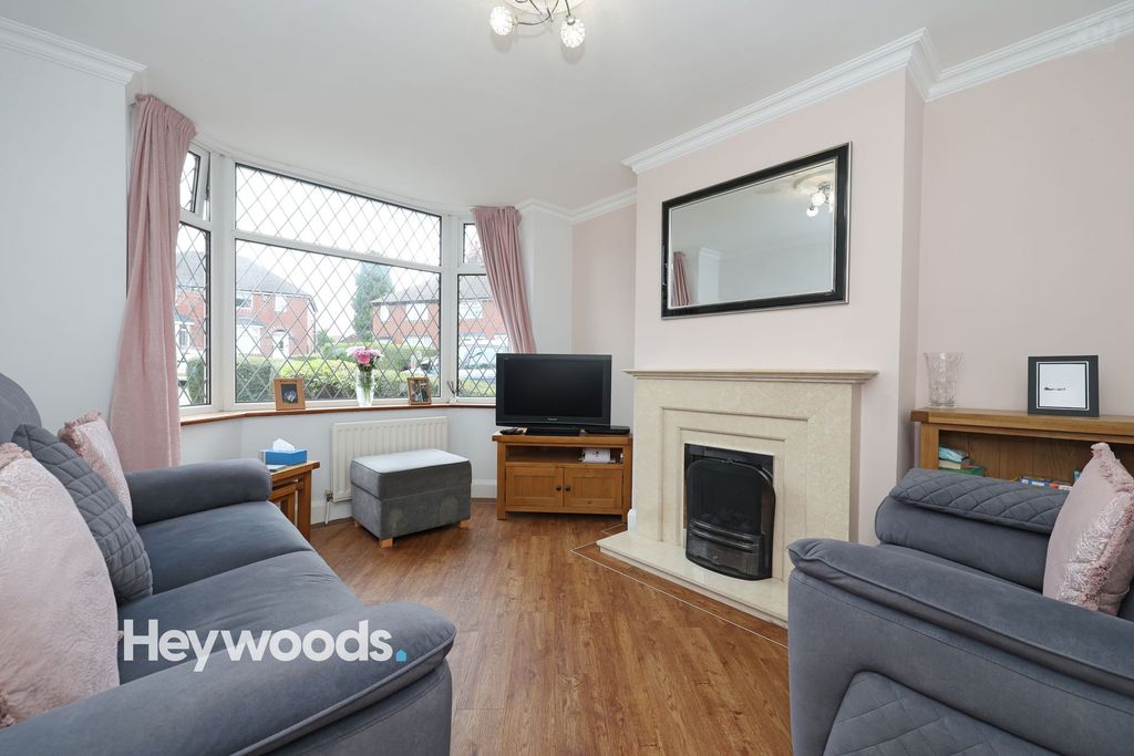 Property photo 2 of 38