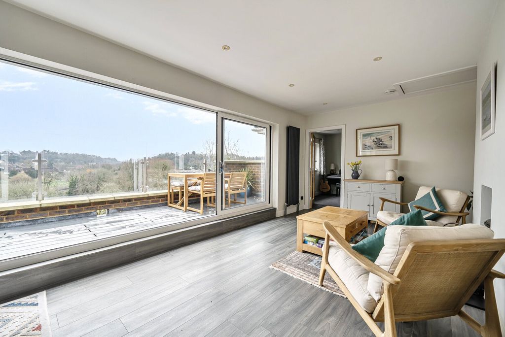 Property photo 2 of 30 5