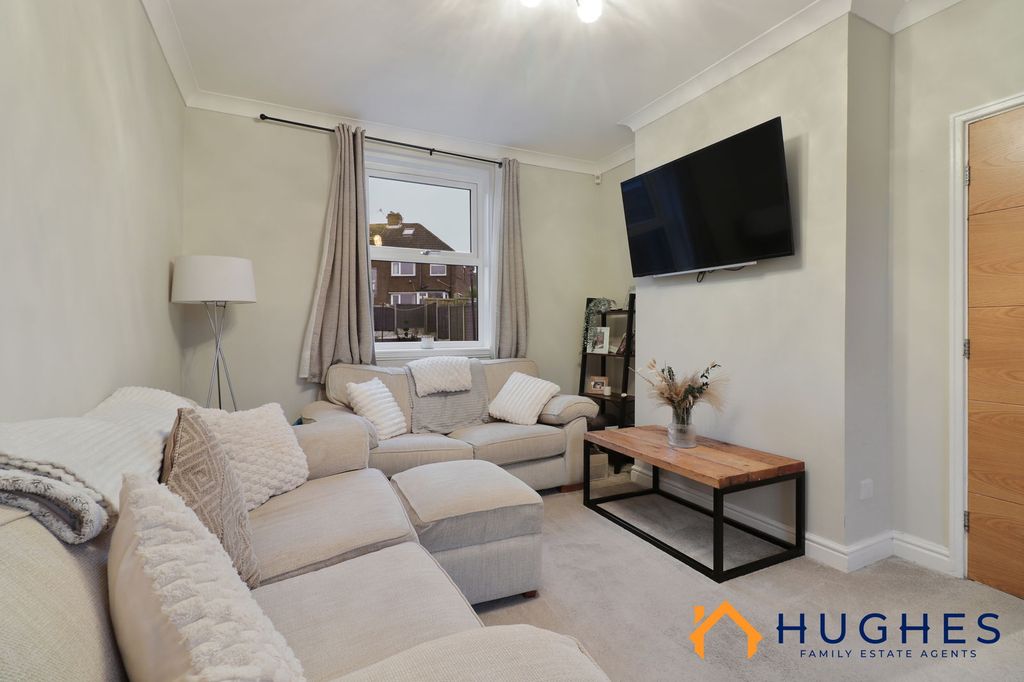 Property photo 3 of 23