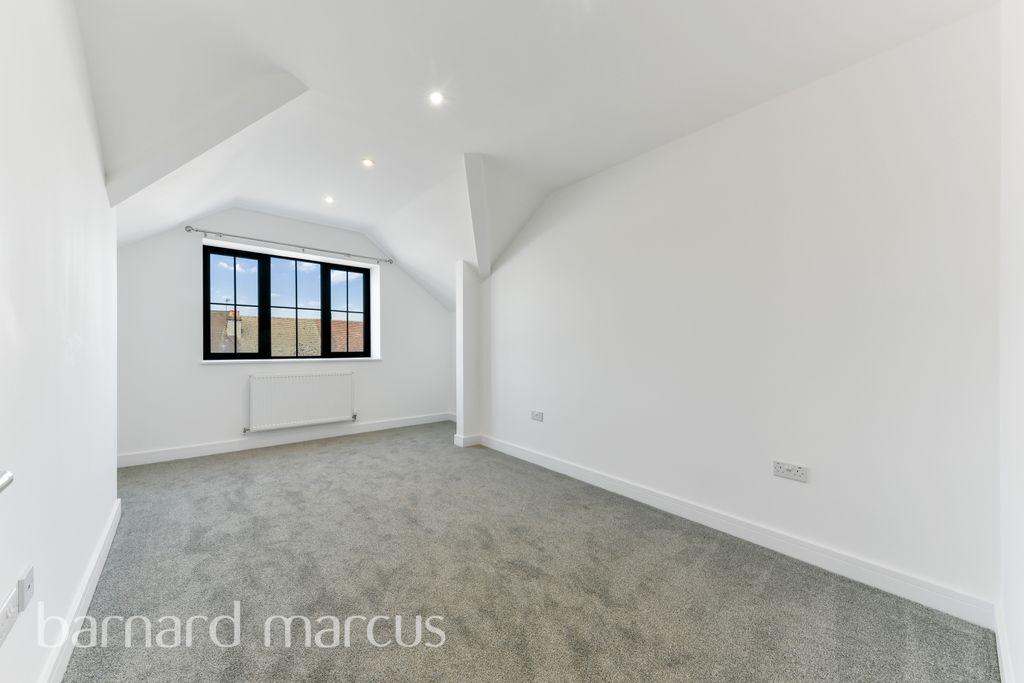 Property photo 3 of 6 Bedroom 2