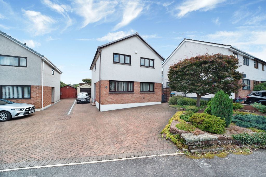 Property photo 1 of 21