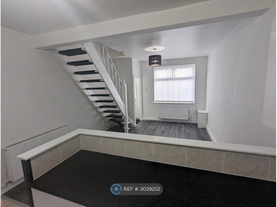 Property photo 2 of 15 Open Plan Lounge & Kitchen 2